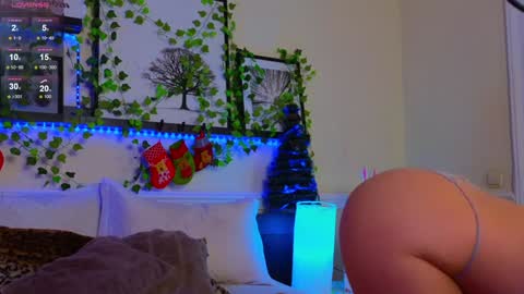 Snapshot of lunarishi chatting on January 2025 12:52:02 PM Luna Rishi online show from January 2025 12:52:02 PM