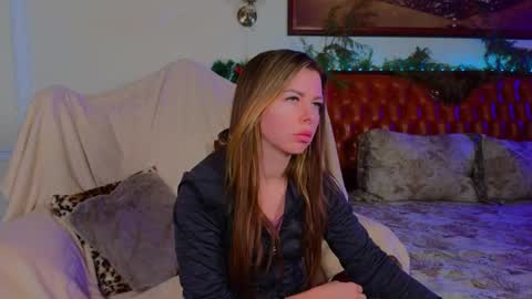 Snapshot of lunarishi chatting on January 2025 12:46:02 PM Luna Rishi online show from January 2025 12:46:02 PM