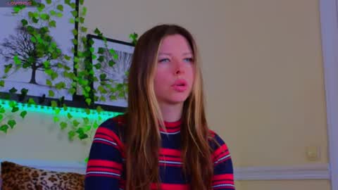 Snapshot of lunarishi chatting on February 2025 05:56:01 AM Luna Rishi online show from February 2025 05:56:01 AM