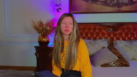 Snapshot of lunarishi chatting on January 2026 05:54:02 AM Luna Rishi online show from January 2026 05:54:02 AM