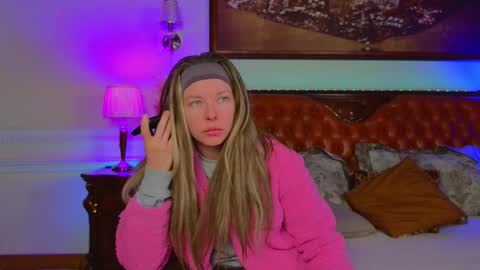 Snapshot of lunarishi chatting on January 2026 06:07:02 AM Luna Rishi online show from January 2026 06:07:02 AM