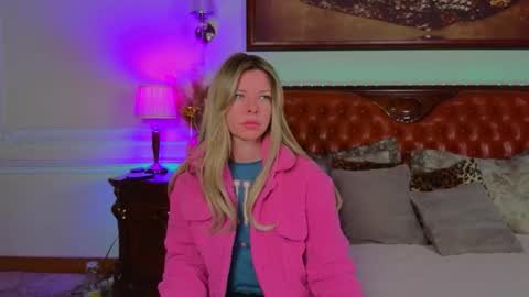 Snapshot of lunarishi chatting on February 2026 06:11:02 AM Luna Rishi online show from February 2026 06:11:02 AM