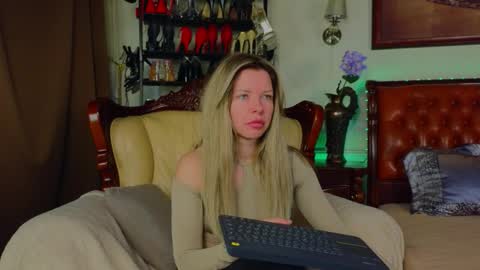 Luna Rishi online show from March 2026 07:13:01 AM