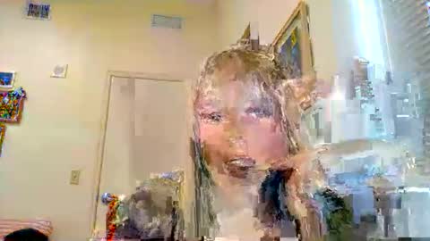 Snapshot of lunaskyexo chatting on November 2025 08:30:02 PM Luna Skye online show from November 2025 08:30:02 PM