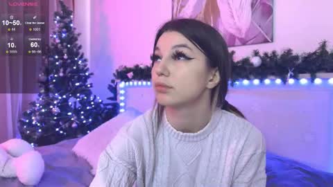 Snapshot of lunavine chatting on February 2026 09:02:02 AM Veronica online show from February 2026 09:02:02 AM