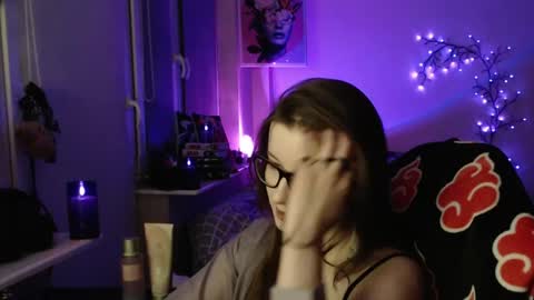 Snapshot of lunaxcherry chatting on April 2026 06:36:02 PM LunaXcherry online show from April 2026 06:36:02 PM
