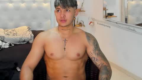 Lunay online show from October 2025 12:10:01 AM