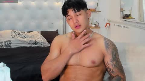 Lunay online show from October 2025 12:00:01 AM