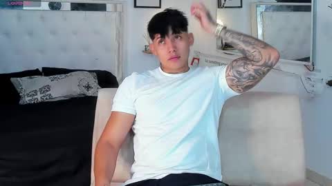 Lunay online show from November 2025 11:36:02 PM