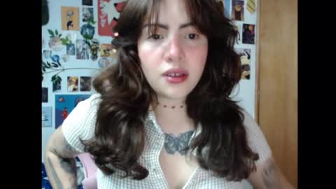 Snapshot of lunita_girl chatting on March 2025 06:19:02 AM xh  online show from March 2025 06:19:02 AM