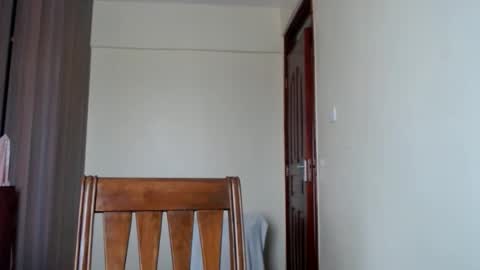 luo_queen online show from June 2026 12:25:02 PM