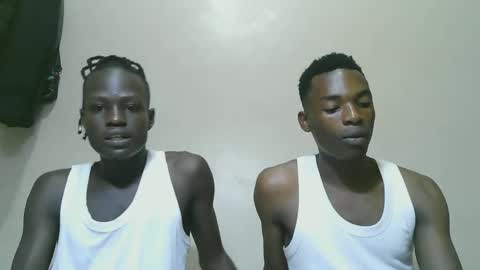 luoislove online show from November 2025 07:14:01 PM