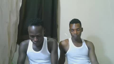 luoislove online show from December 2025 05:09:01 PM