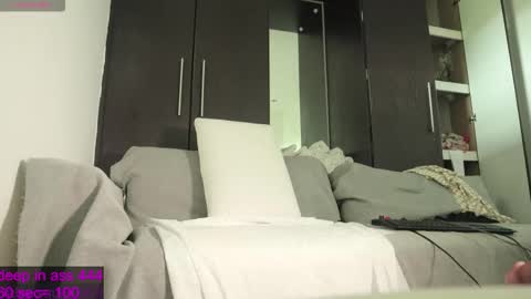 lusciouslipsxx online show from December 2025 07:03:02 AM