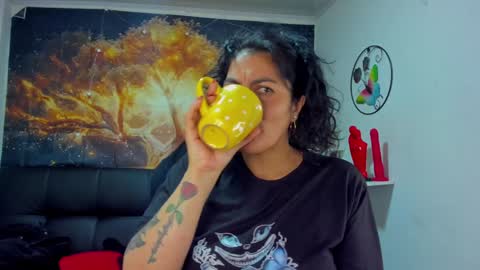 Snapshot of lust_mom chatting on December 2024 10:28:02 PM Angela 3 online show from December 2024 10:28:02 PM