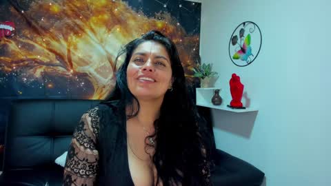 Snapshot of lust_mom chatting on December 2024 05:40:02 PM Angela 3 online show from December 2024 05:40:02 PM