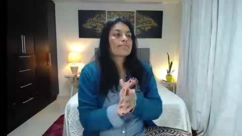 Snapshot of lust_mom chatting on June 2026 01:08:01 AM Angela 3 online show from June 2026 01:08:01 AM