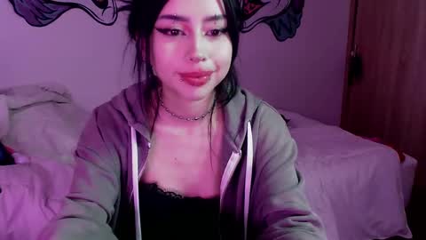 Snapshot of lustful_aprilx chatting on December 2024 12:56:01 AM Valerie April online show from December 2024 12:56:01 AM