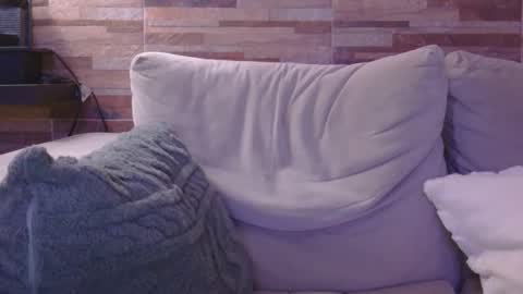 lustonfan online show from April 2026 12:41:01 PM