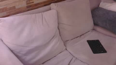 lustonfan online show from April 2026 12:36:01 PM