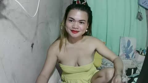 Snapshot of lusty_babe25 chatting on May 2026 08:42:02 AM Flora Mae online show from May 2026 08:42:02 AM