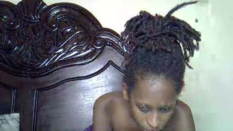 lutino_lovebirds online show from March 2026 05:07:02 PM