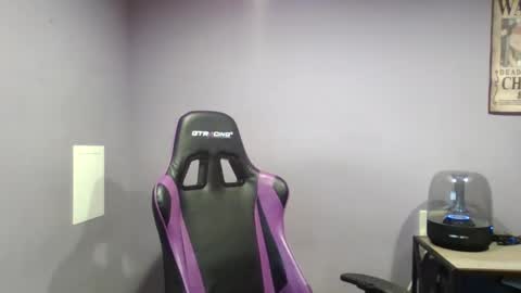 Snapshot of luv2likslit611455 chatting on September 2025 03:50:01 AM Luv2likslit online show from September 2025 03:50:01 AM