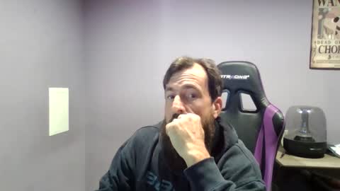 Snapshot of luv2likslit611455 chatting on October 2025 08:57:01 AM Luv2likslit online show from October 2025 08:57:01 AM