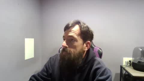 Snapshot of luv2likslit611455 chatting on December 2025 07:14:02 AM Luv2likslit online show from December 2025 07:14:02 AM