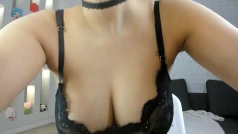 Yuna online show from April 2026 01:17:02 AM