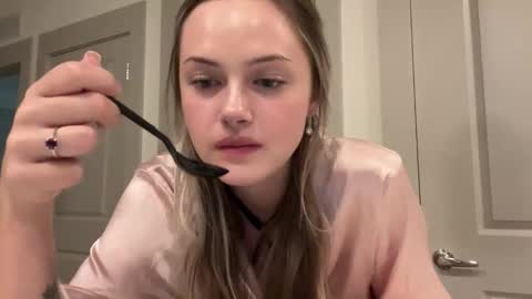 Aimee online show from February 2026 02:32:01 AM