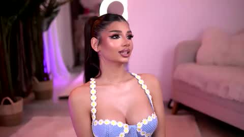 Caprice online show from January 2026 02:21:01 PM