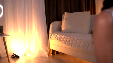 Caprice online show from June 2026 02:43:01 PM