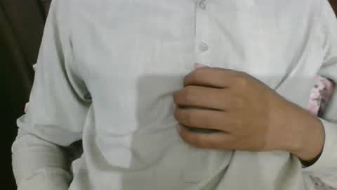 Snapshot of luvdaisi2 chatting on May 2026 04:39:01 AM Rohit online show from May 2026 04:39:01 AM
