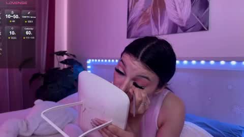 Snapshot of luvlyveronica chatting on June 2026 09:37:02 AM Veronica online show from June 2026 09:37:02 AM