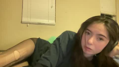 luvrxstarx online show from December 2025 01:35:02 AM