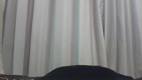 Snapshot of luvu4everxxx chatting on January 2026 02:47:01 AM Bee Bee online show from January 2026 02:47:01 AM