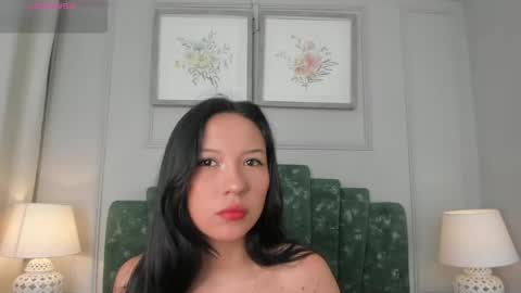 Snapshot of lux_bitchx chatting on May 2026 03:24:01 AM lux_bitchx online show from May 2026 03:24:01 AM