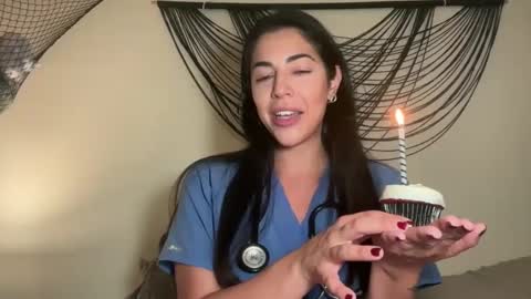 Snapshot of luxcher22 chatting on September 2025 02:48:02 AM luxcher22 online show from September 2025 02:48:02 AM