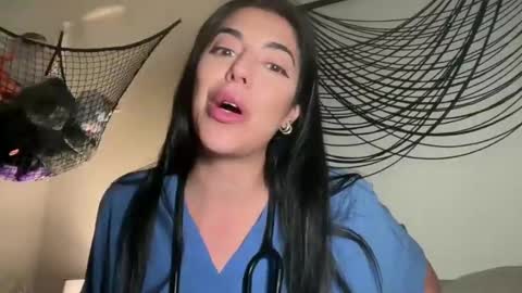 Snapshot of luxcher22 chatting on October 2025 03:20:01 AM luxcher22 online show from October 2025 03:20:01 AM