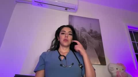 Snapshot of luxcher22 chatting on February 2026 07:39:01 AM luxcher22 online show from February 2026 07:39:01 AM