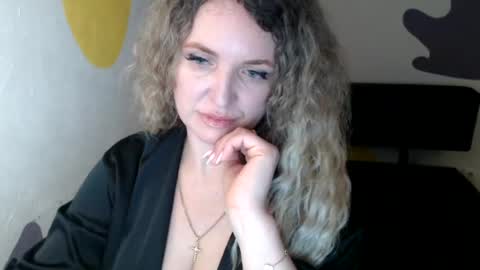 Snapshot of luxdonna chatting on July 2026 05:04:02 PM Donna online show from July 2026 05:04:02 PM
