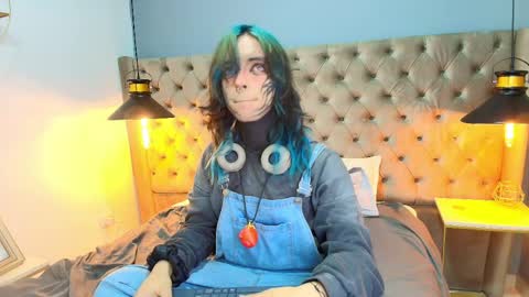 Luxiel 3 online show from April 2026 09:16:01 PM