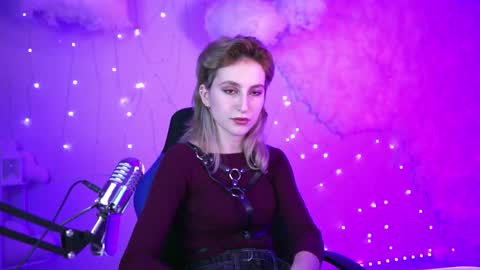 Snapshot of luxrayi chatting on January 2025 03:55:02 PM Ray online show from January 2025 03:55:02 PM