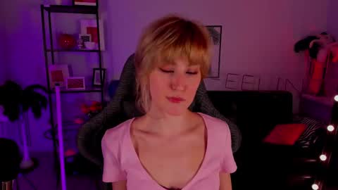 Snapshot of luxrayi chatting on January 2025 05:53:01 PM Ray online show from January 2025 05:53:01 PM