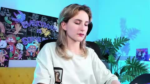 Snapshot of luxrayi chatting on February 2025 12:26:01 AM Ray online show from February 2025 12:26:01 AM