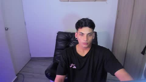 luxrx online show from May 2026 08:17:01 PM