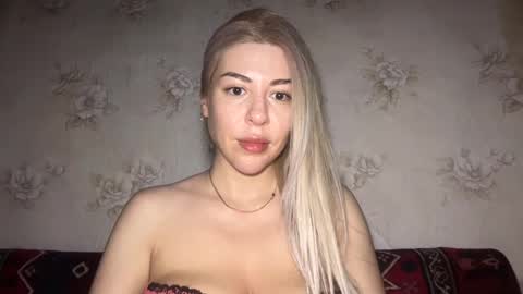 Snapshot of luxsonyastar chatting on June 2026 09:02:01 PM LuxSonyaStar online show from June 2026 09:02:01 PM