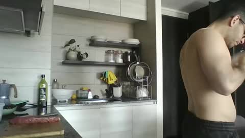 luzardol online show from October 2025 05:35:01 PM