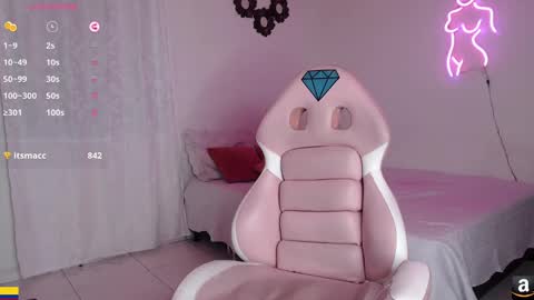 Snapshot of luzesmeraldaw chatting on February 2025 03:49:01 PM luz  online 9pm hora colombia online show from February 2025 03:49:01 PM